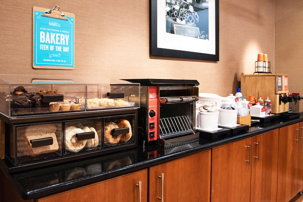 Hampton Inn Gloucester 49/61