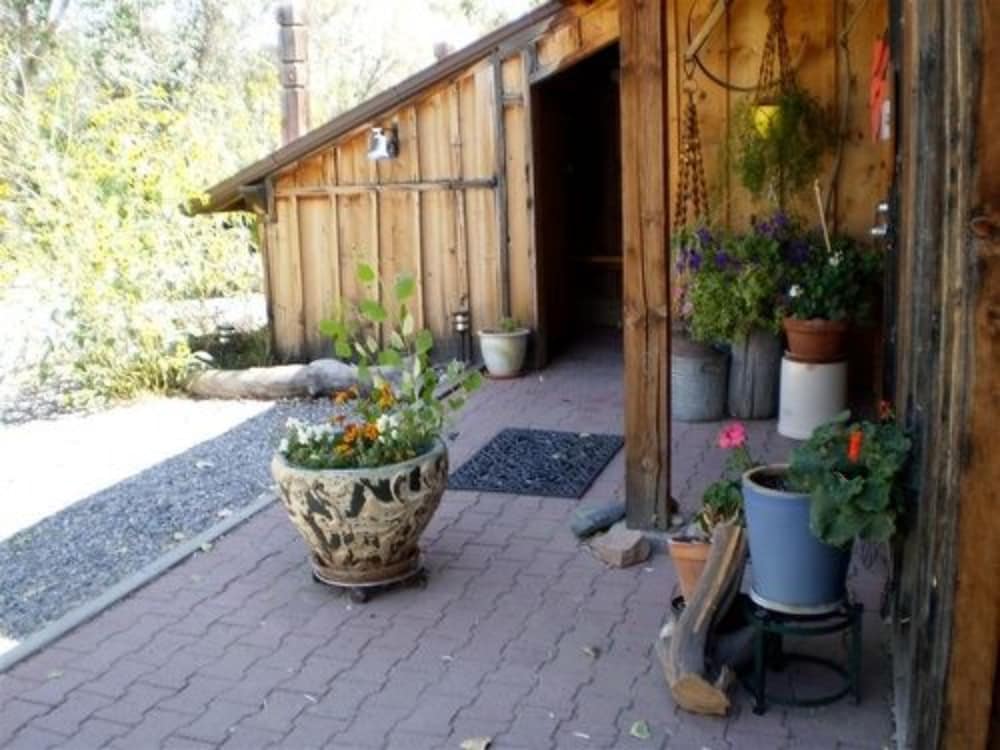 Silver River Adobe Inn 5/22
