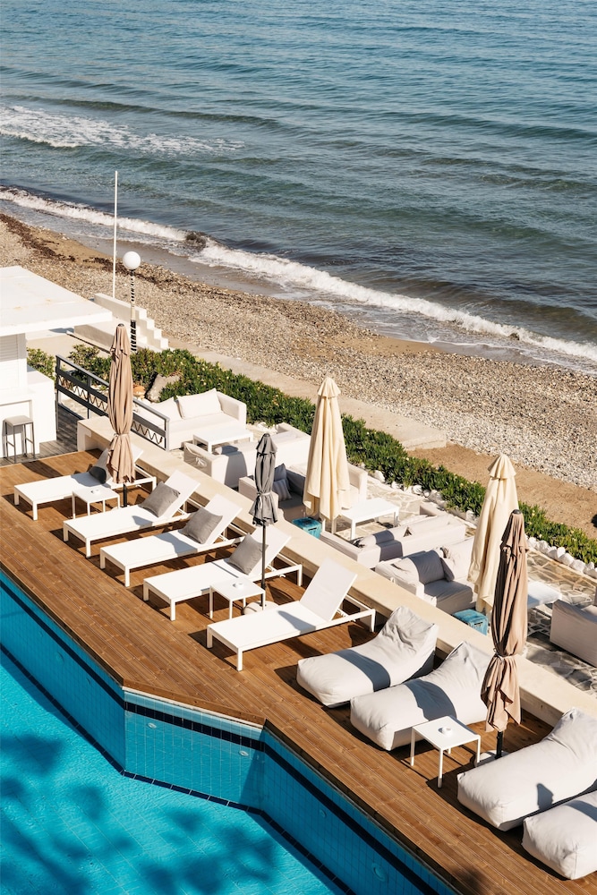 Petradi Beach Lounge Hotel in RETHYMNO