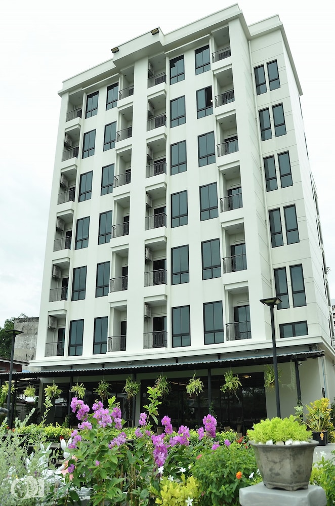NORN Rimklong Bangkok Hotel 2/50