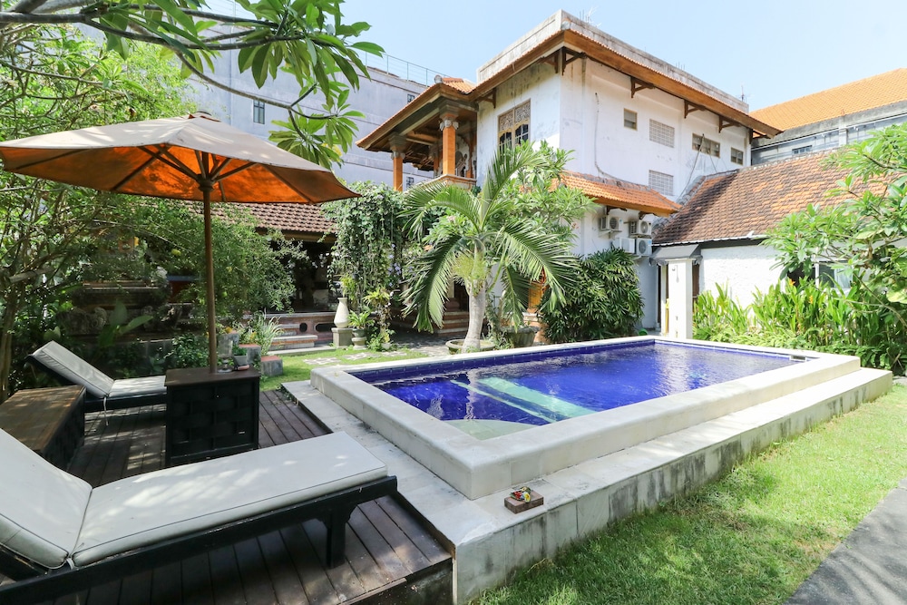 Legian Mas Beach Inn 17/19