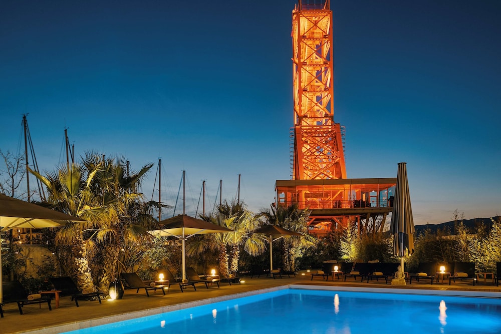 Hotel Mercure Toulon La Seyne-Sur-Mer 73/76