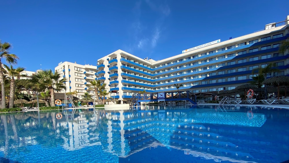 Hotel Tahiti Playa in SANTA SUSANNA