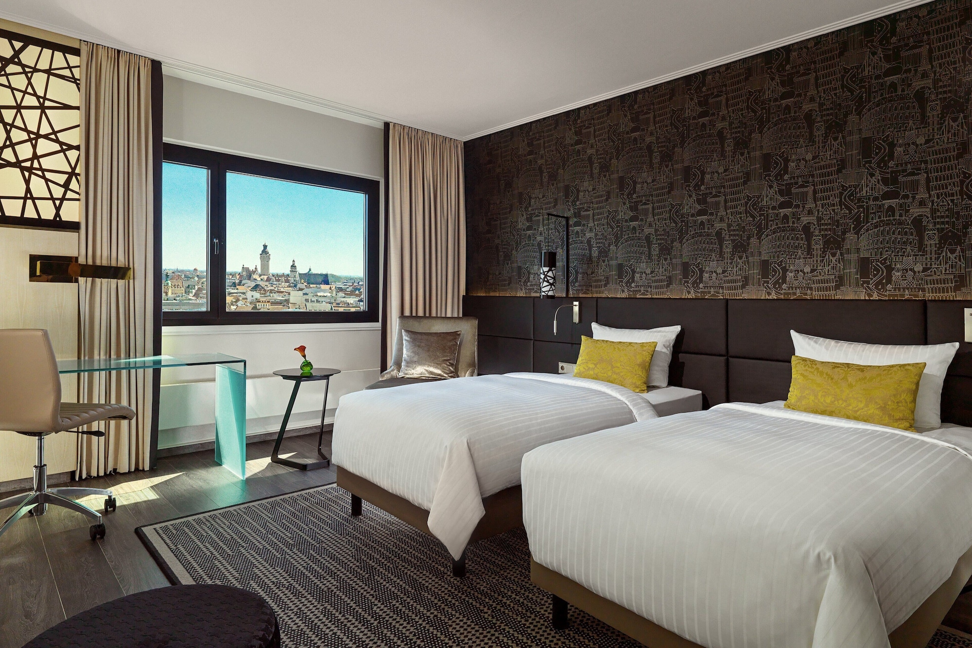 Deluxe, Twin Beds, City View