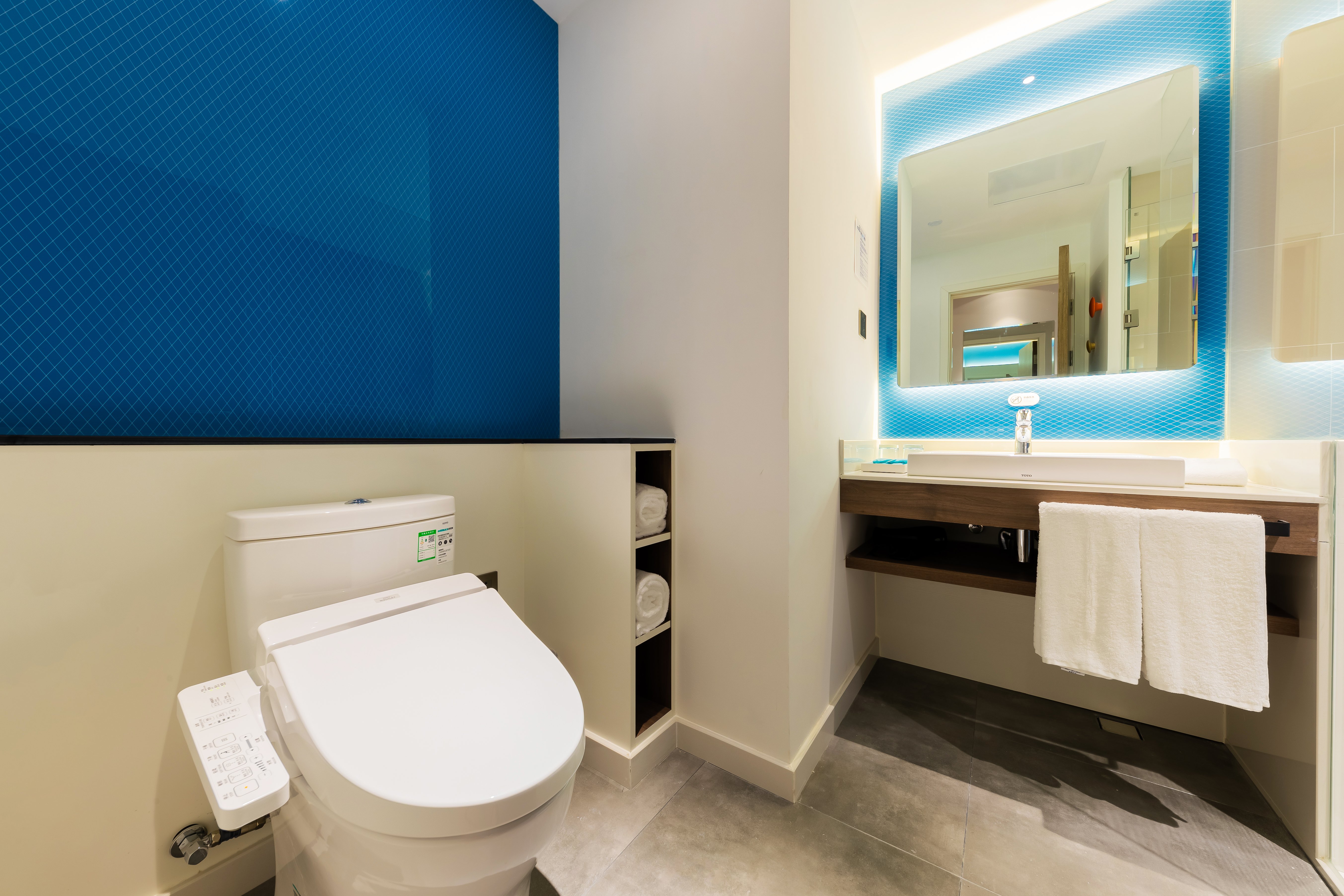 Holiday Inn Express Yichang Riverside 81/81