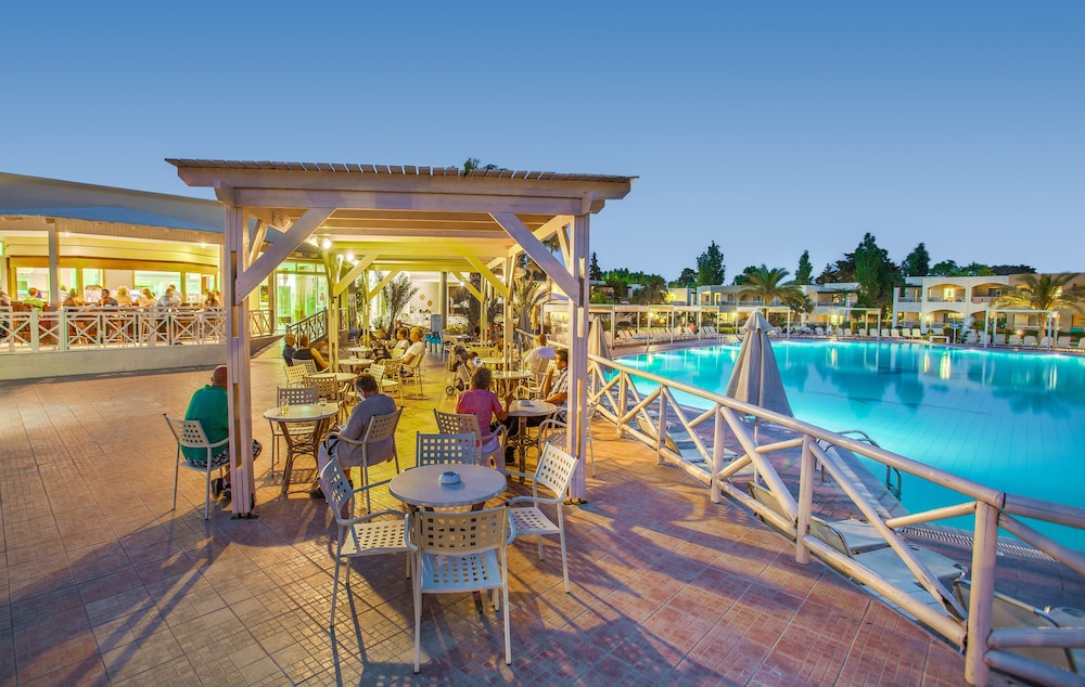 Kipriotis Maris Suites 58/64