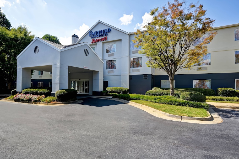 Fairfield Inn Suites by Marriott Atlanta Kennesaw 42/50