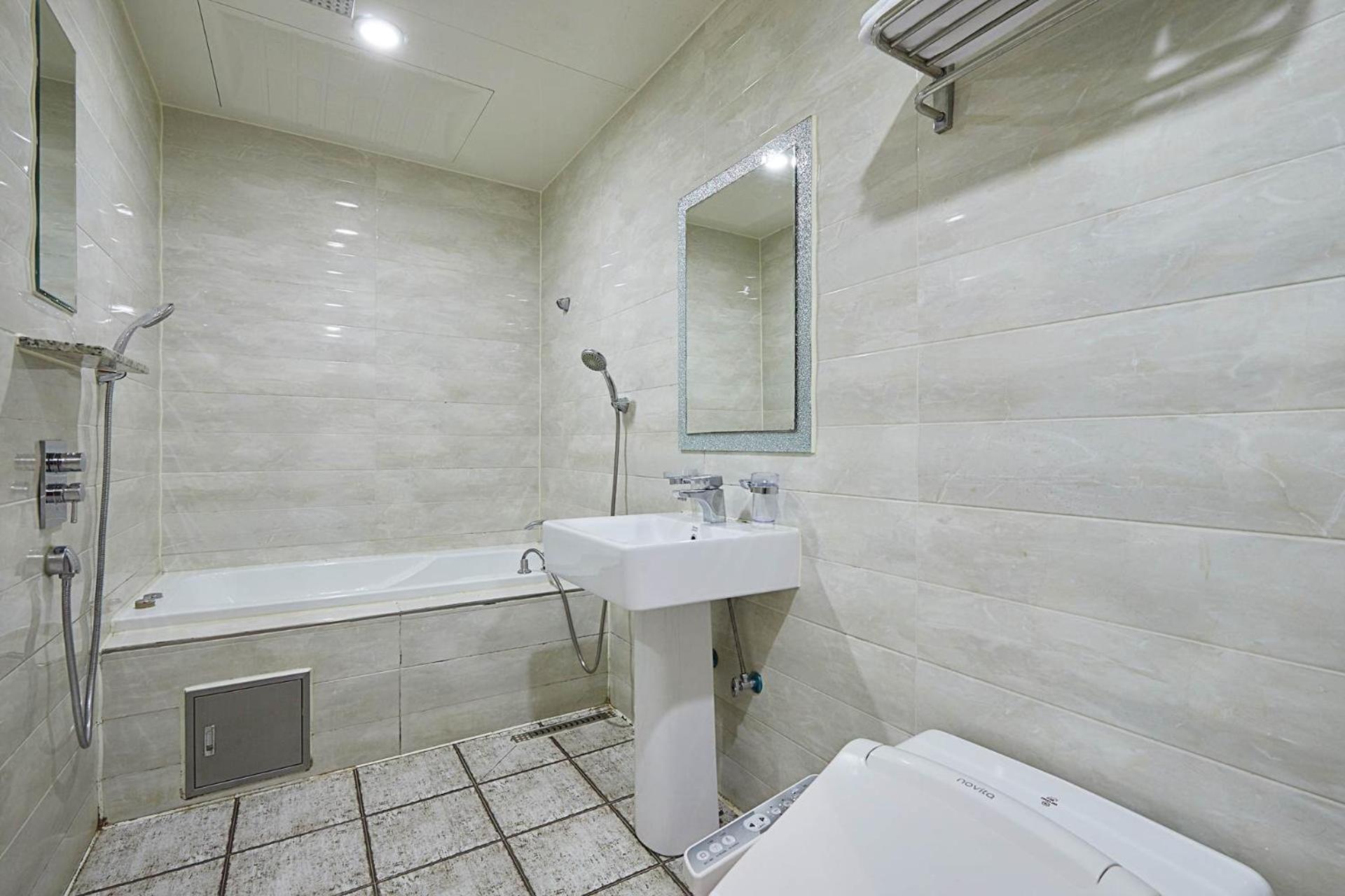 Blixx Hotel 44/50