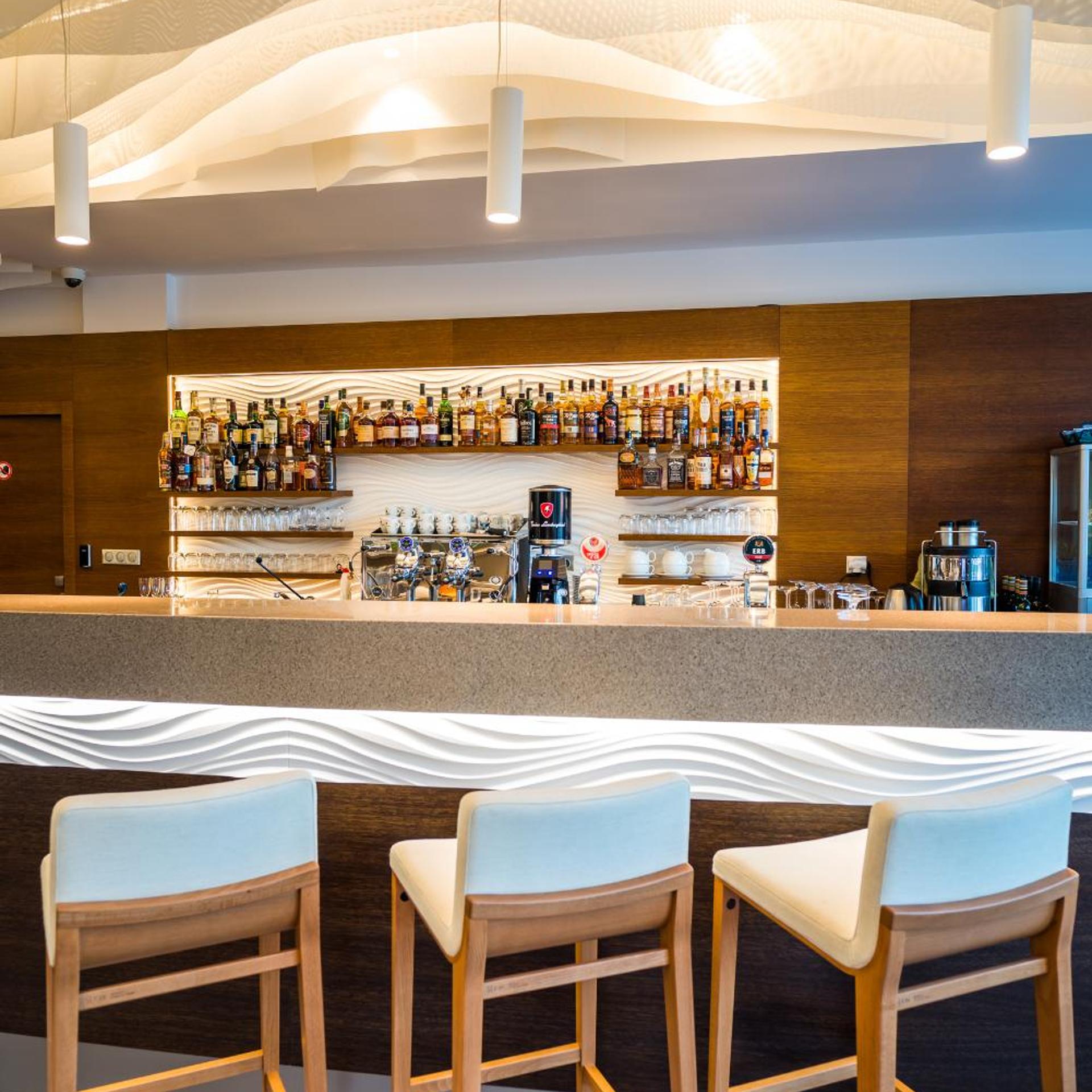 Galeria Hotel Thermal Besenova 34/51
