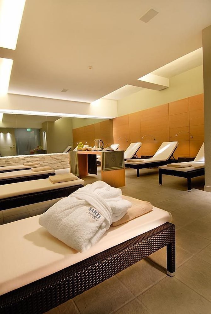 Hotel Sarti 8/32
