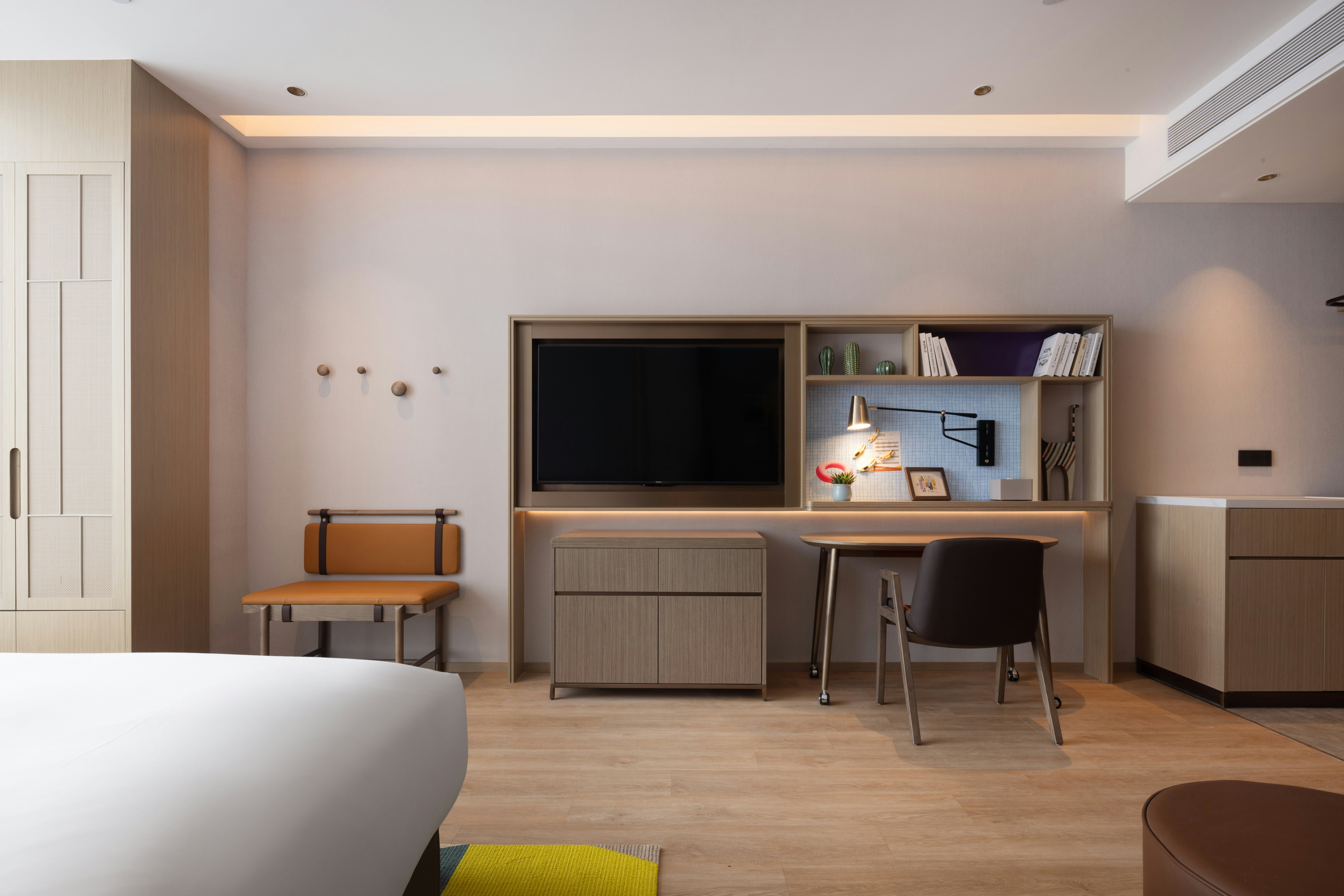 Home2 Suites by Hilton Yiwu World Trade Center 37/60