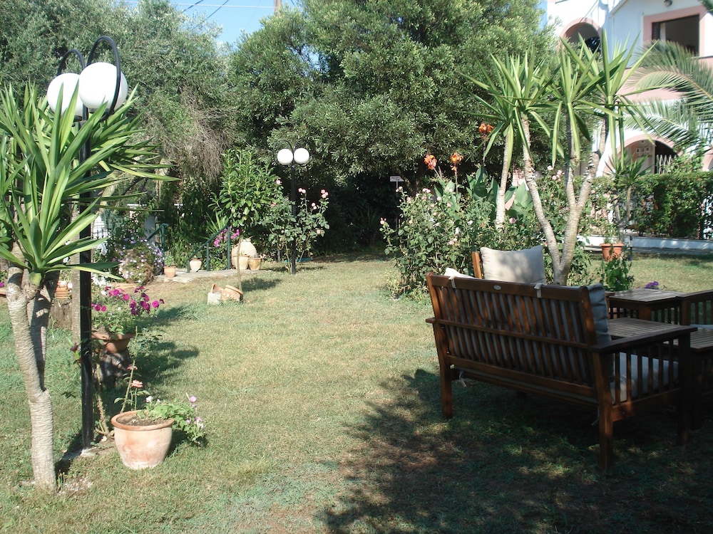 Villa Avra 46/50