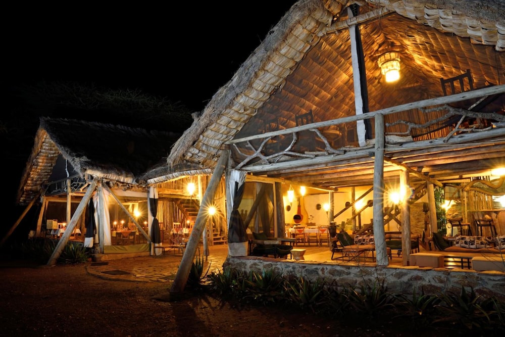 IKOMA TENTED CAMP 4/50