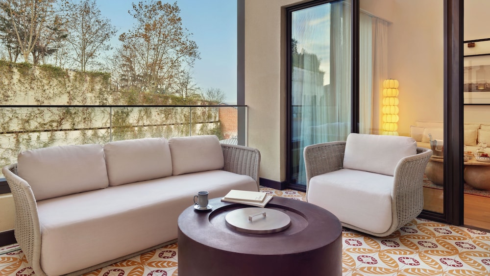 Aliee Istanbul - A Paris Society Collection Hotel 50/65