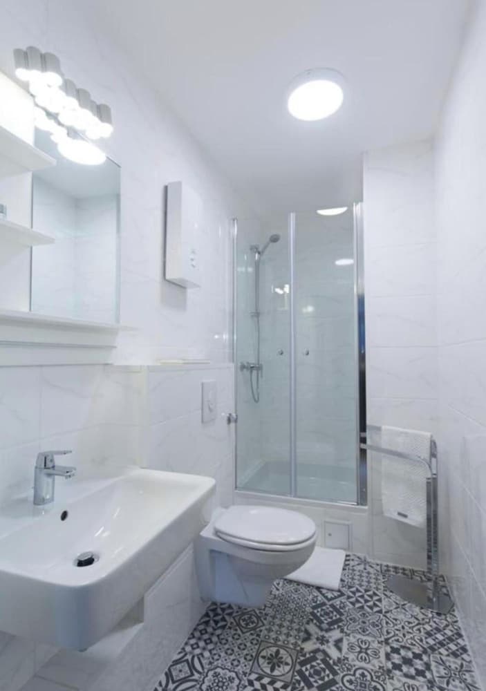 Tm Suites 29/36