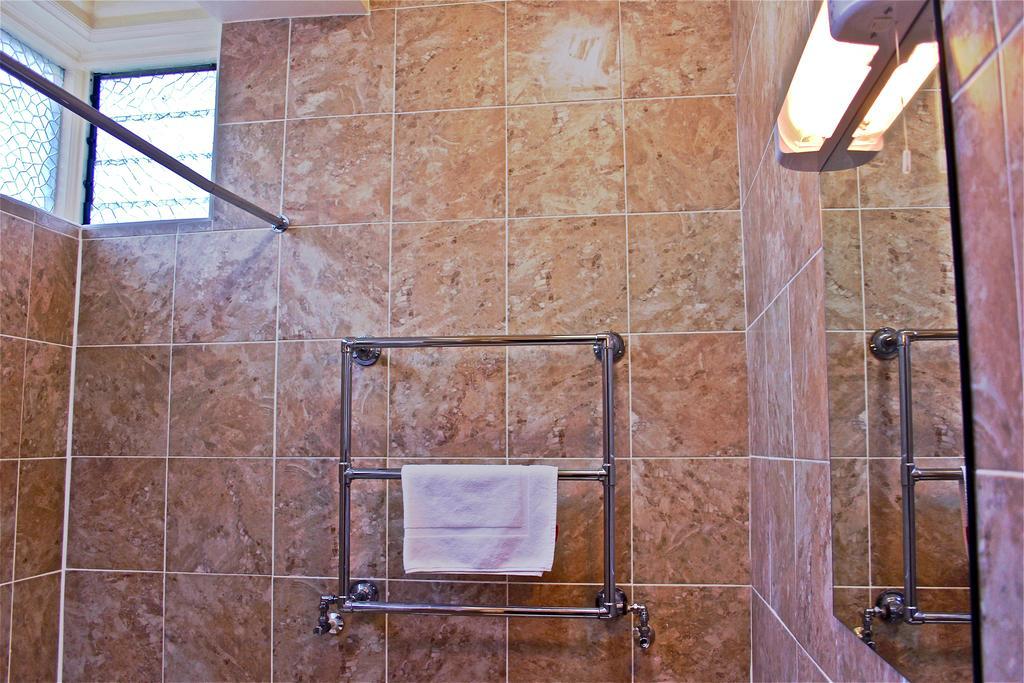 Central Hotel Golders Green 24/24