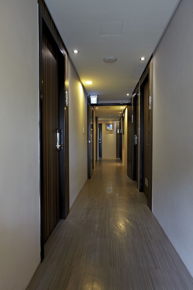 Hotel Mi Casa 57/61