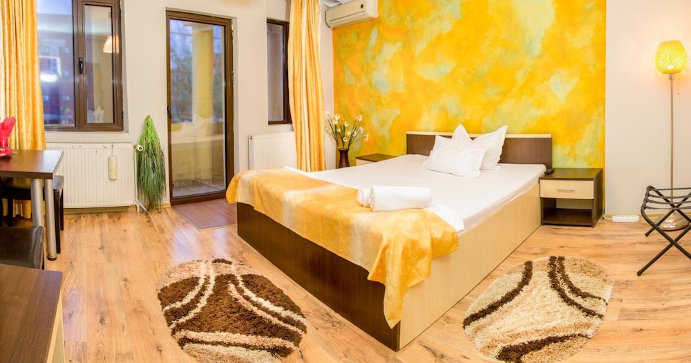 Hotel Eos Bucharest 3/32