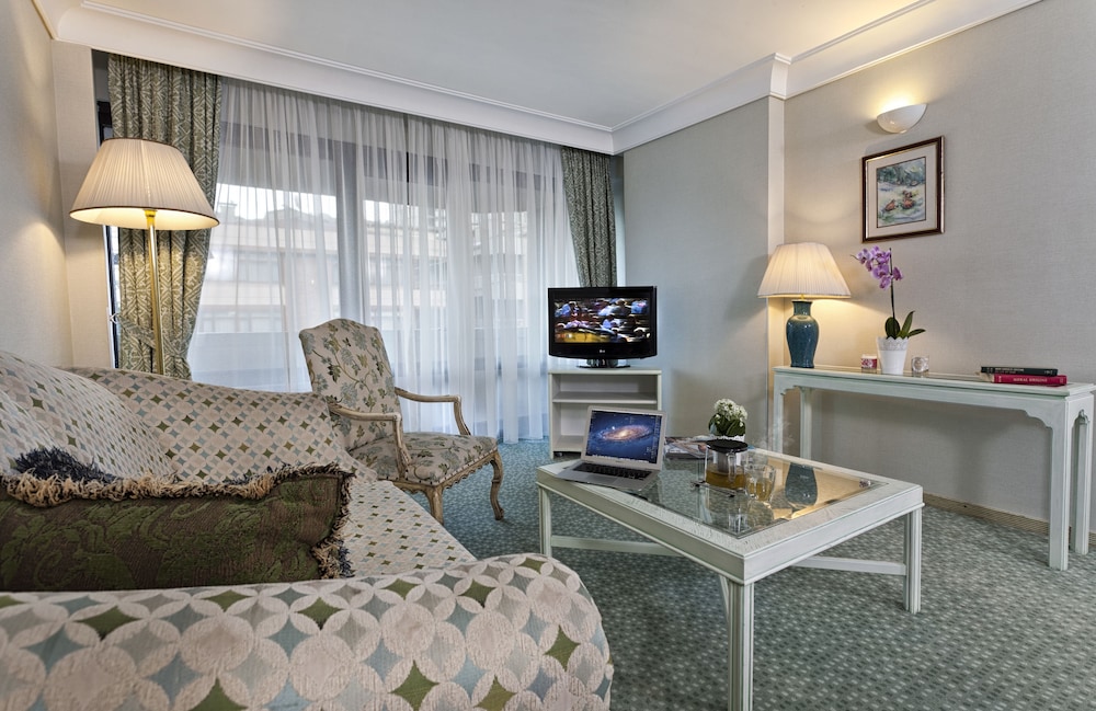 Apart Hotel Best 32/50