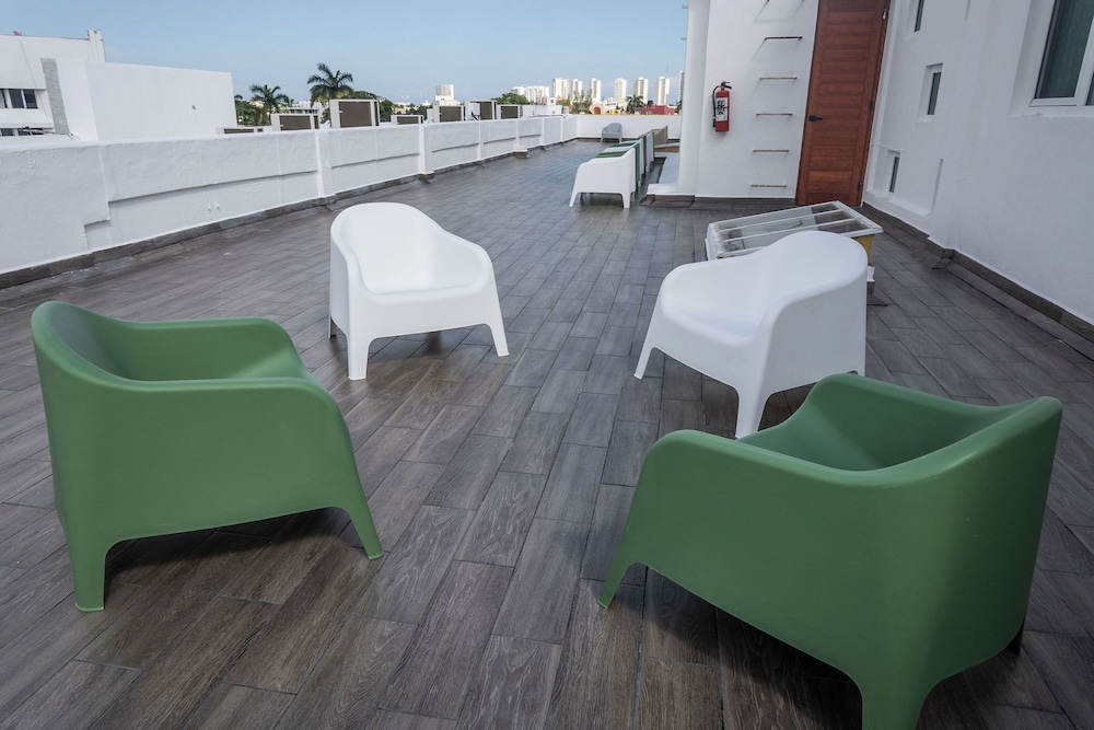 Hotel Suites Gaby Cancun 63/80