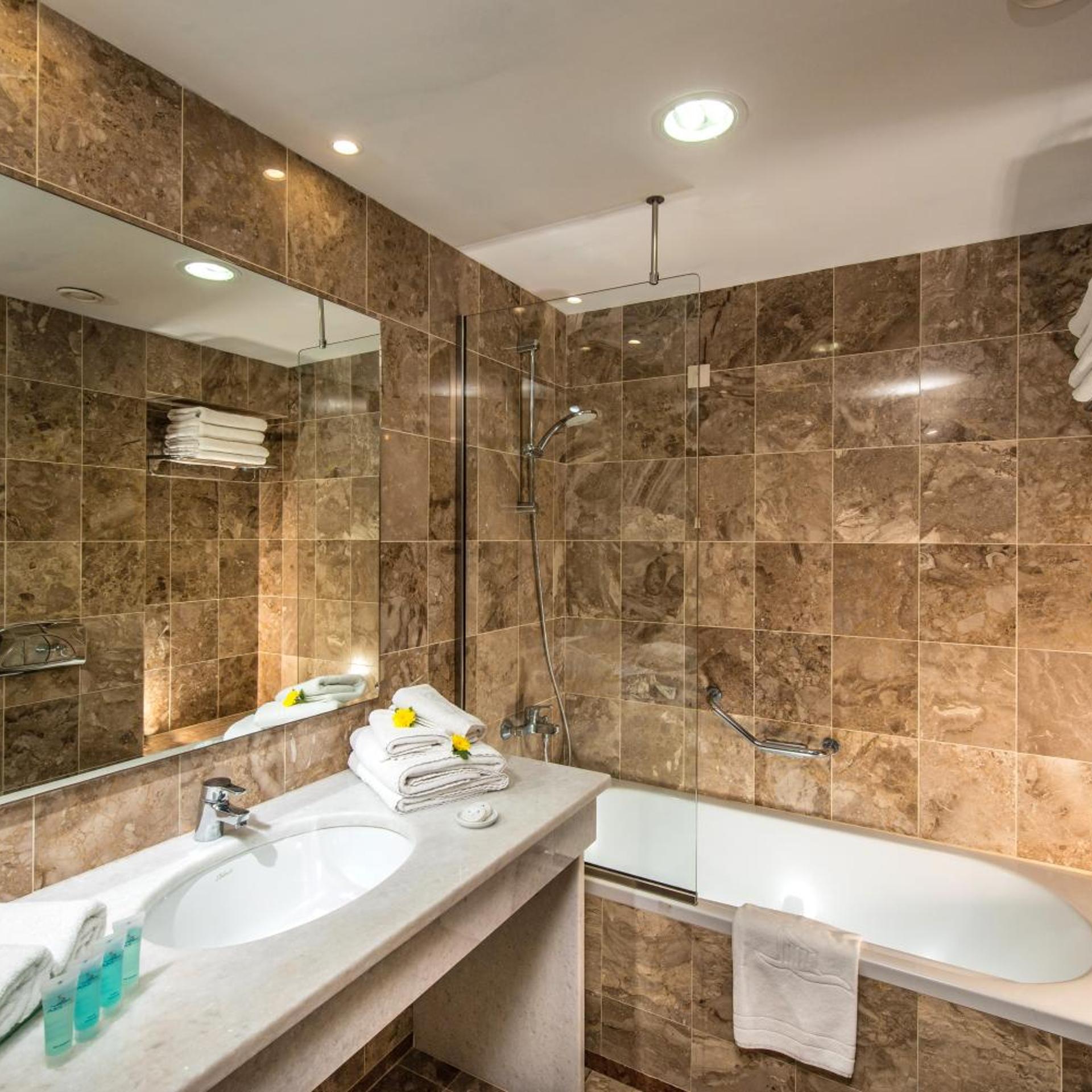 Bathroom at Annabelle Beach Resort, HERSONISSOS