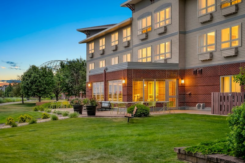 Hampton Inn Duluth Canal Park 4/77