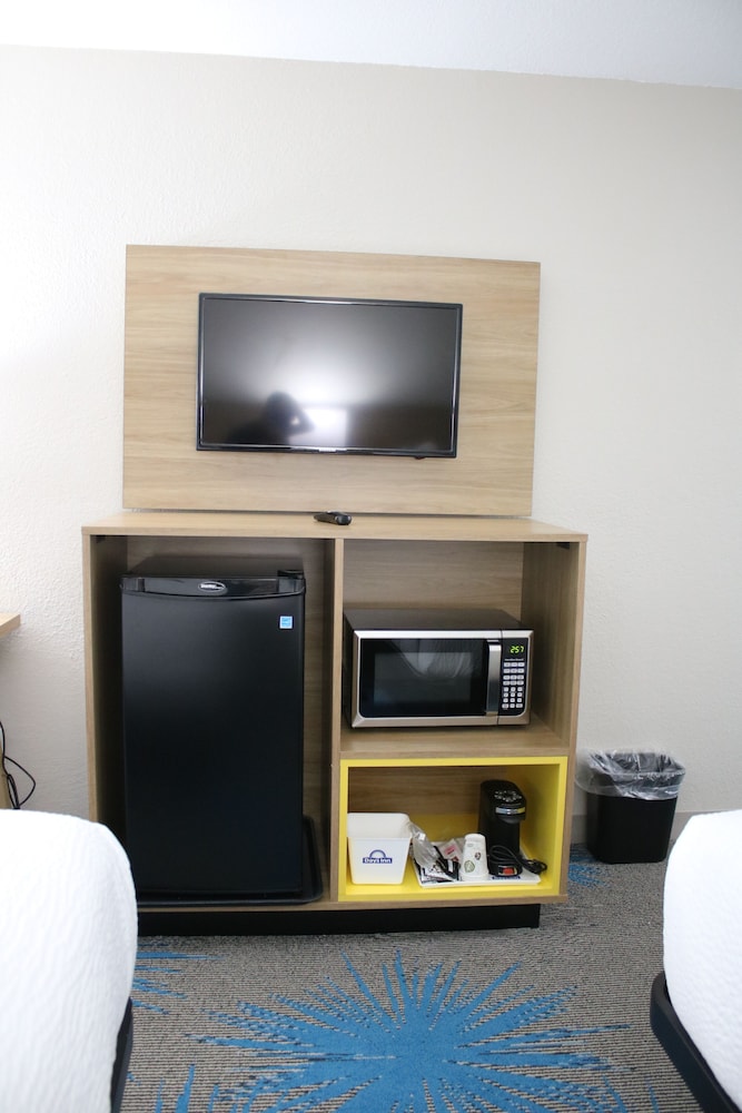 Days Inn by Wyndham Waco University Area 19/37