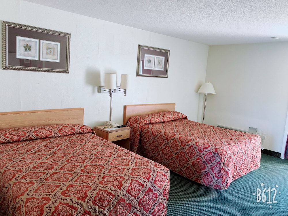 Hometown Inn Staunton VA near Hwy 11 45/50