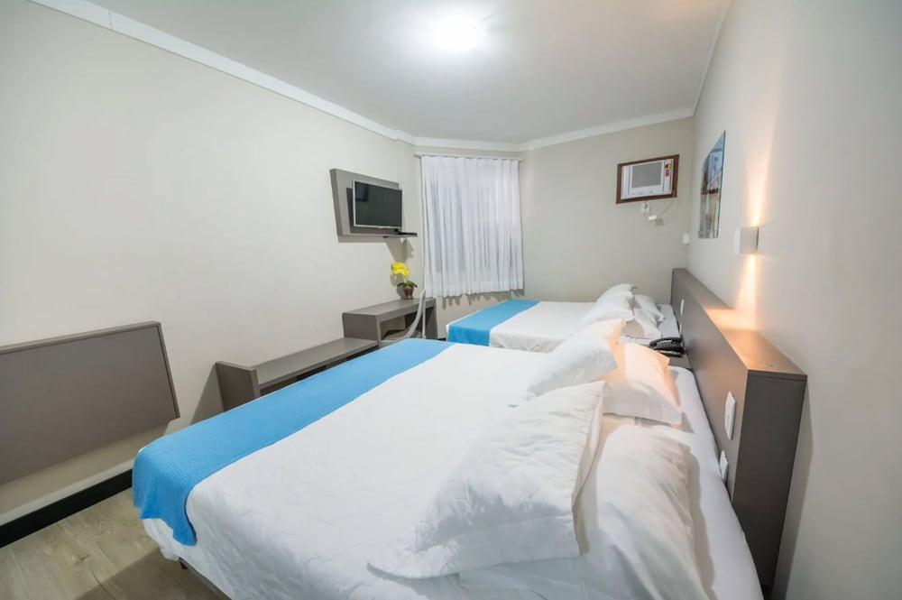 Camboriu Praia Hotel 33/75