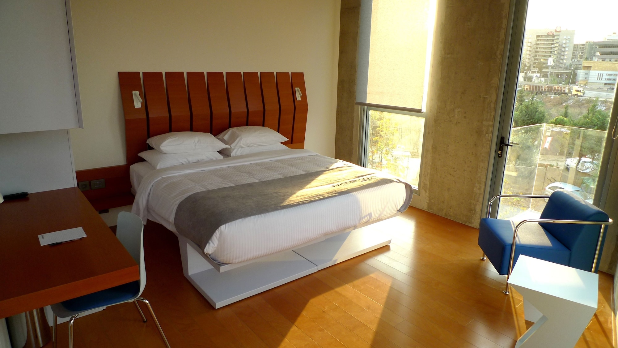 Nova, Suite, King Bed