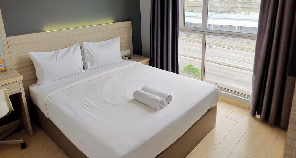 Hotel 99 - Kelana Jaya 33/66