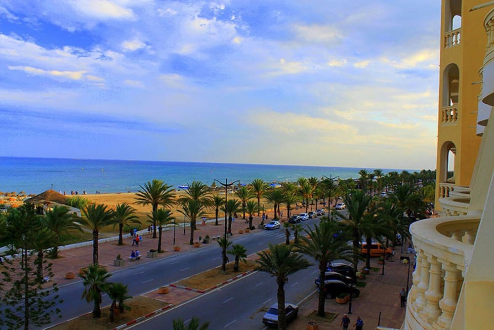 TMK L Atrium Yasmine Hammamet 46/60