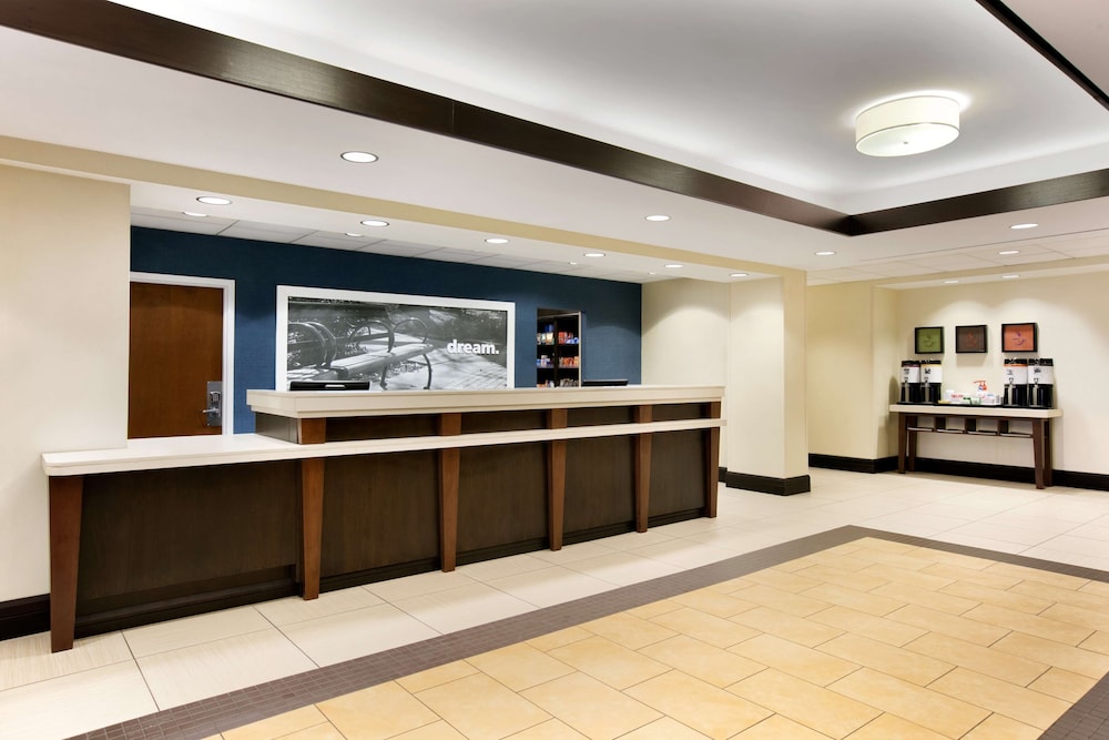 Hampton Inn & Suites Mahwah 8/60