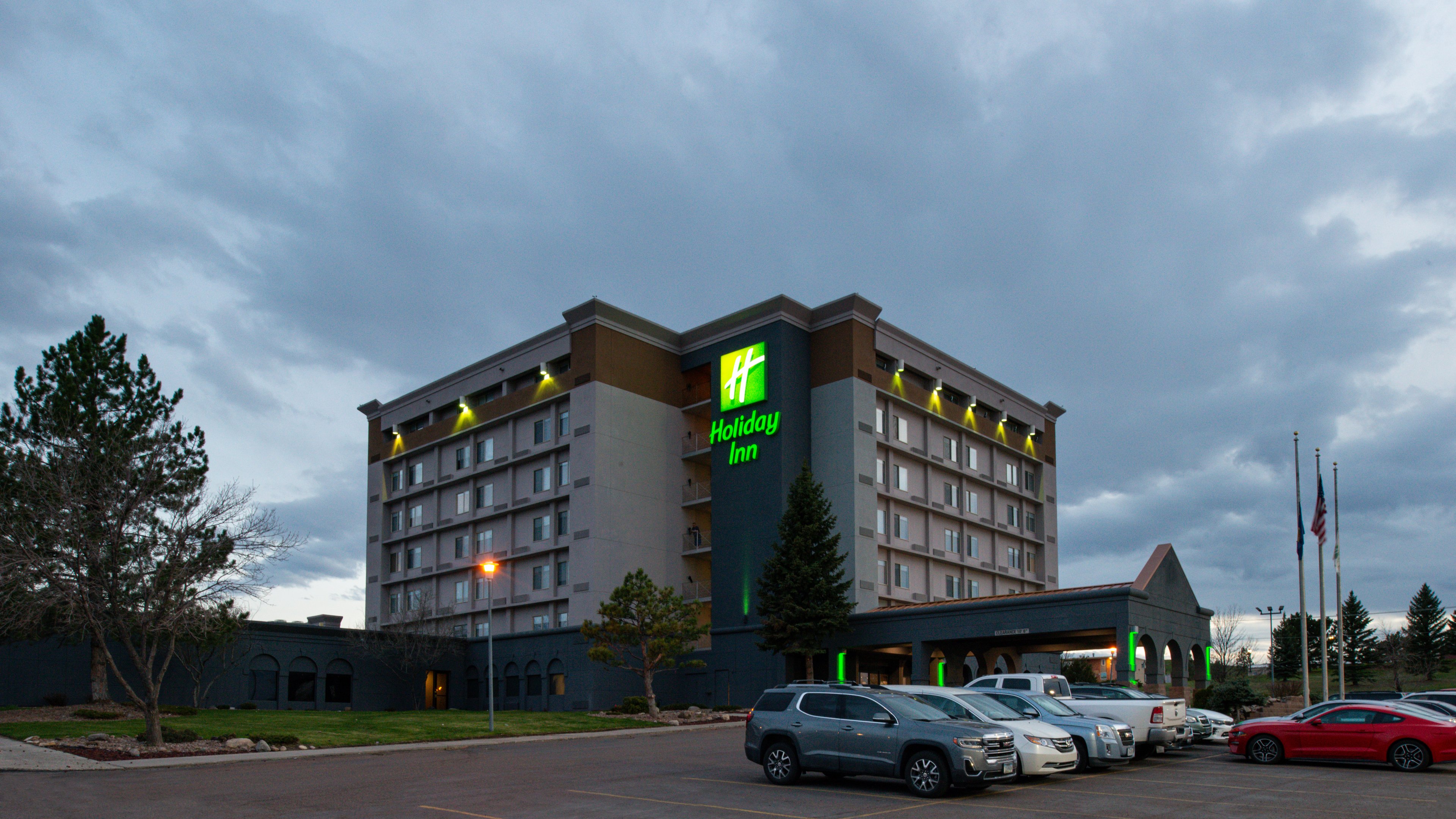 Holiday Inn Great Falls 69/74