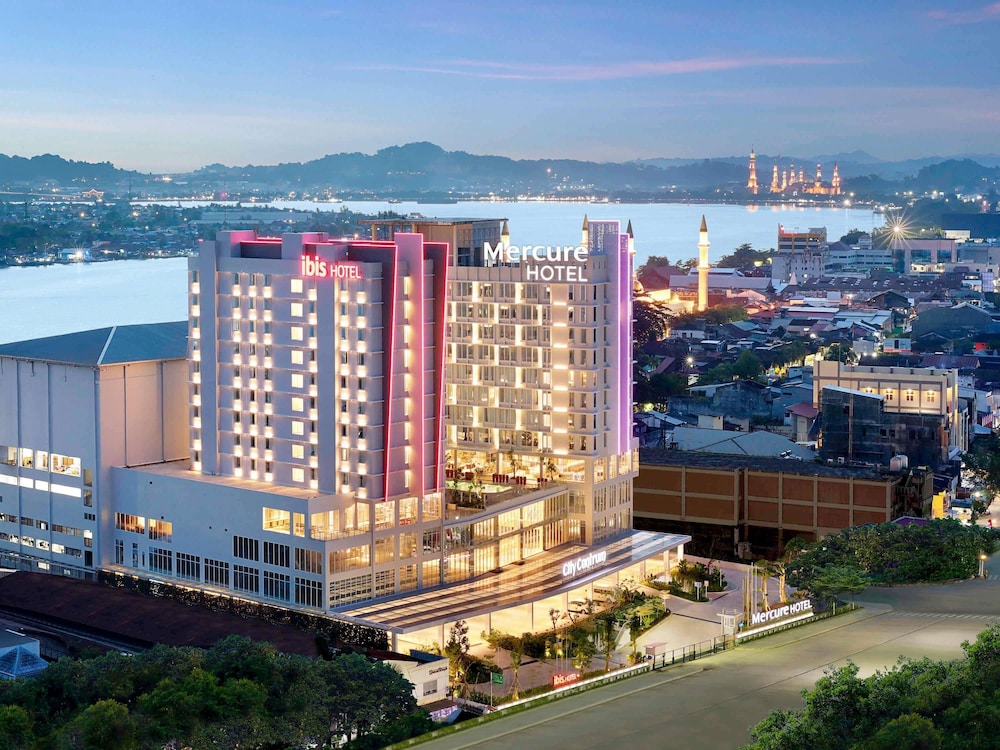 Mercure Samarinda 2/75