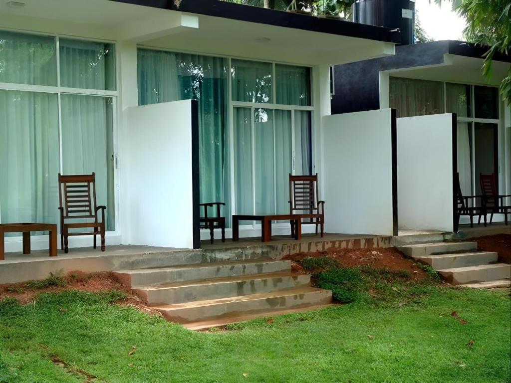 Bridge Hotel Negombo 22/26