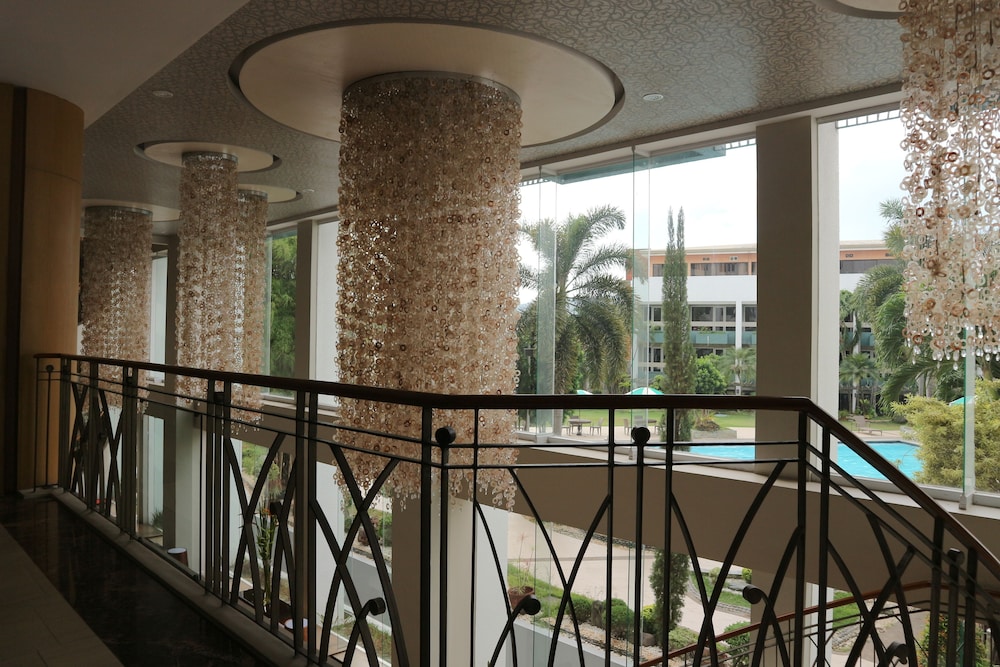 Garden Orchid Hotel 42/62
