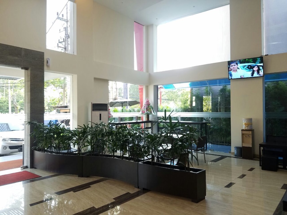 Sumi Hotel Surabaya 9/16