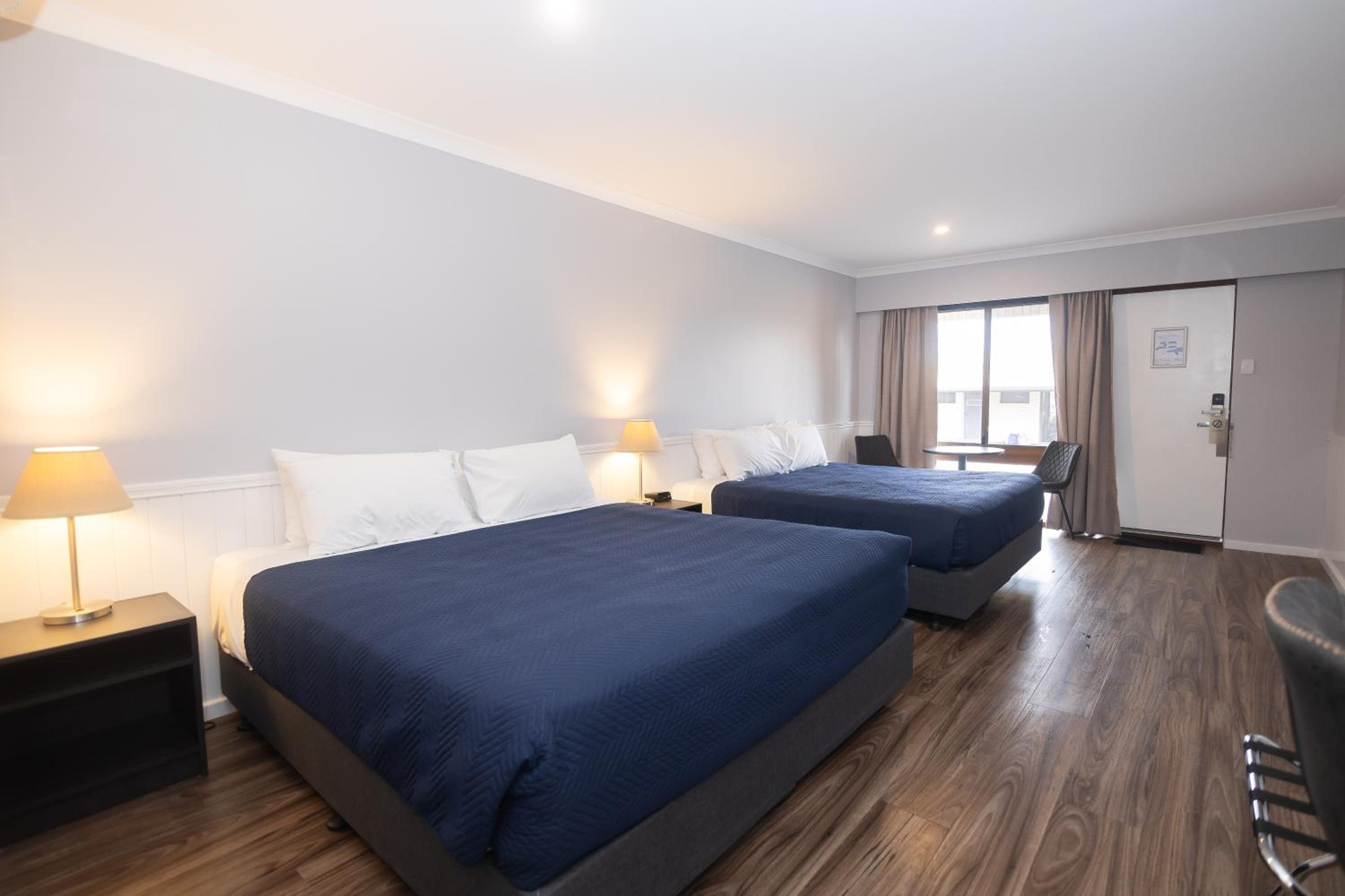 Heritage, Twin Beds