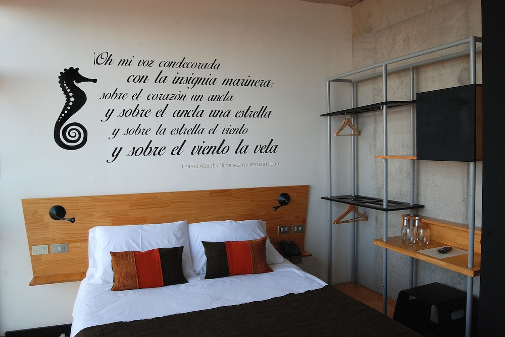 Verso Hotel 15/50