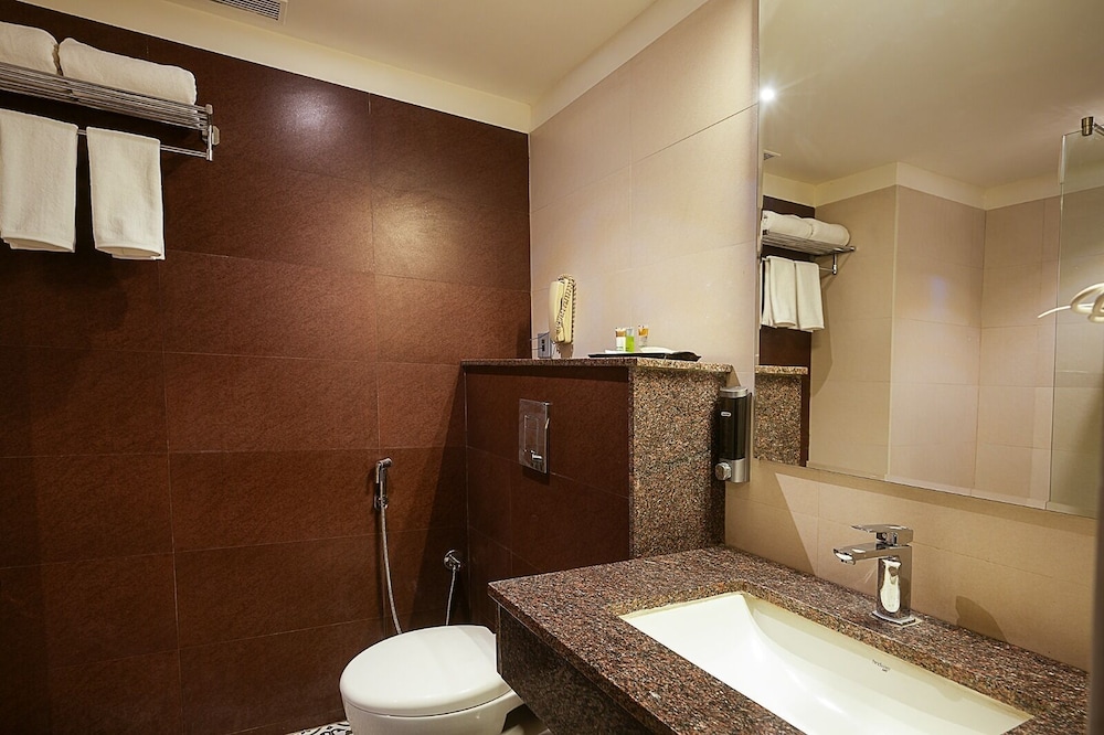 Grand Continent, Malleshwaram - A Sarovar Portico Affiliate Hotel 51/54