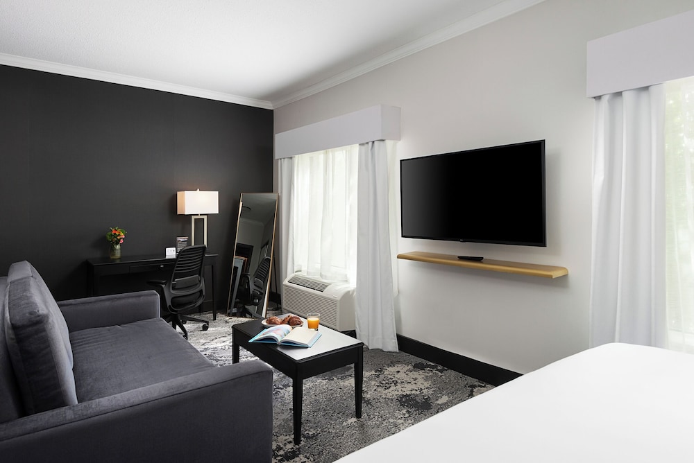 Champions Club and Hotel, Houston Westchase 39/54