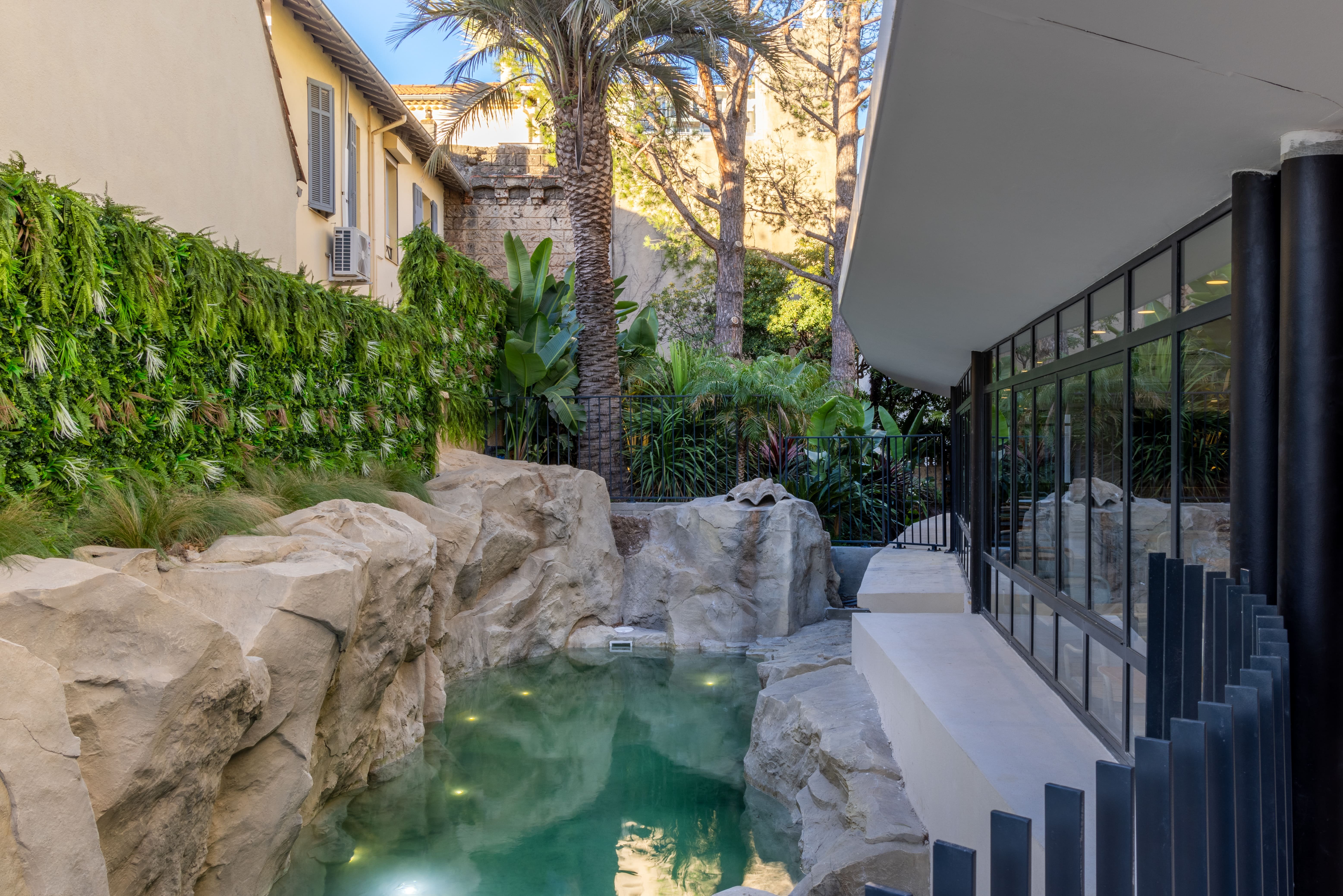 Staybridge Suites Cannes Centre 22/50