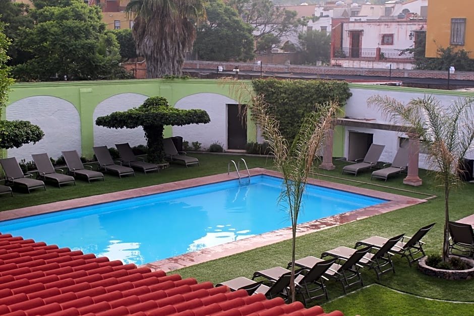 Hotel Posada de La Aldea 38/48