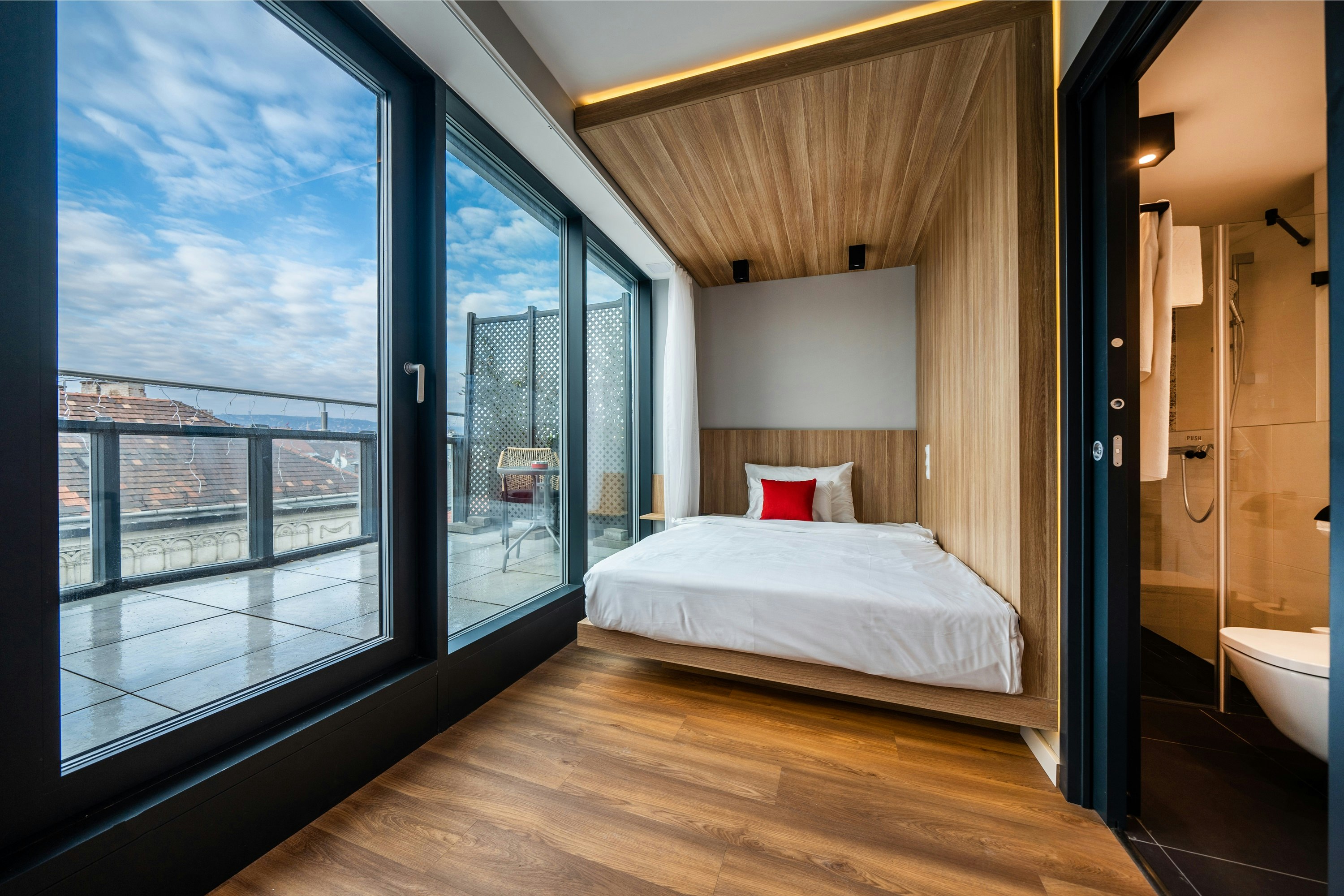 Up Hotel Budapest 8/34