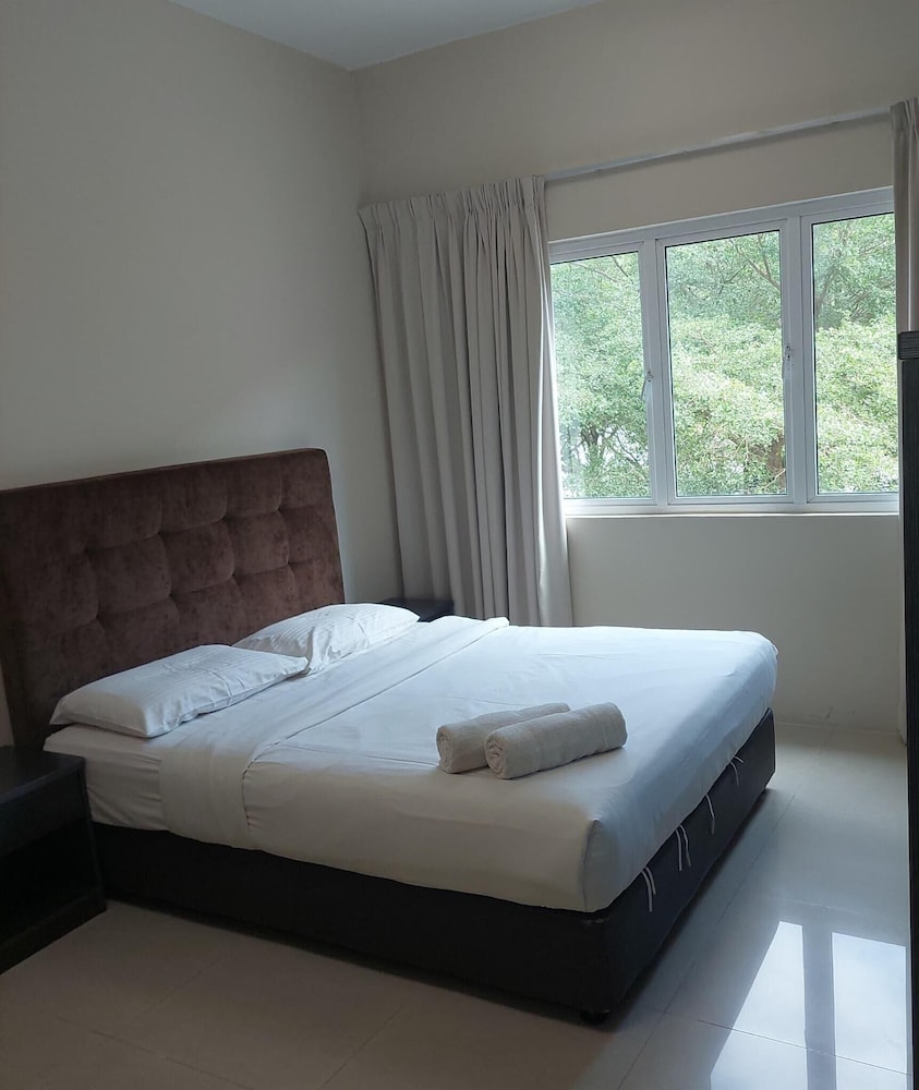 D'embassy Serviced Residence Suites 24/55