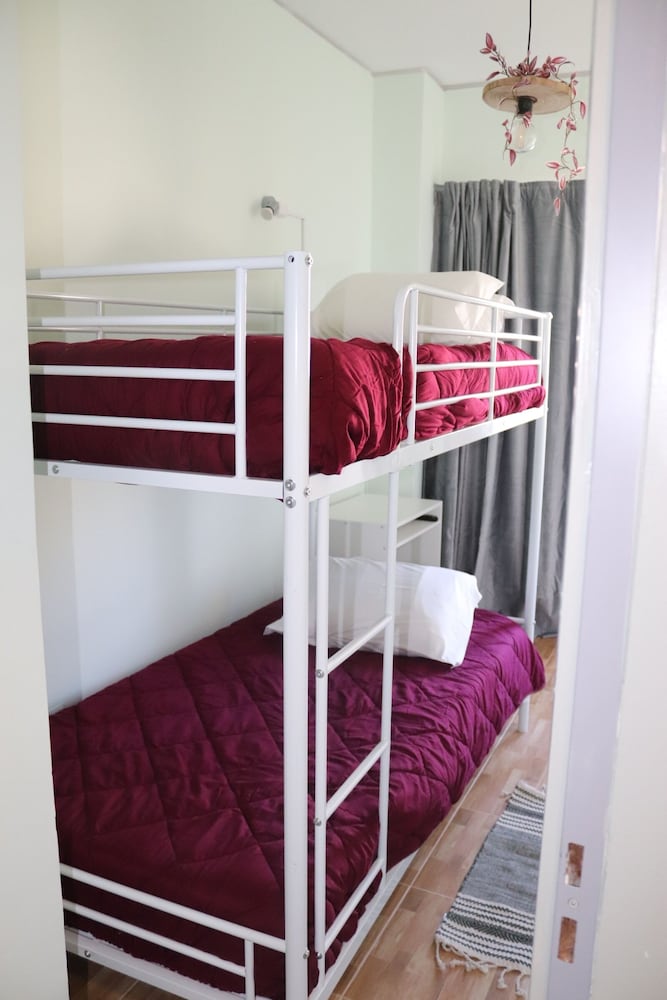 ROOM, BUNK BED