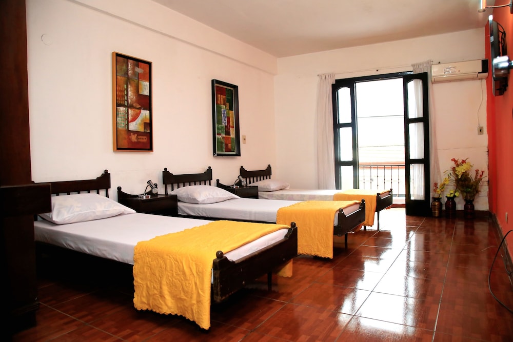 COSTANERA HOSTEL ASUNCION 16/53