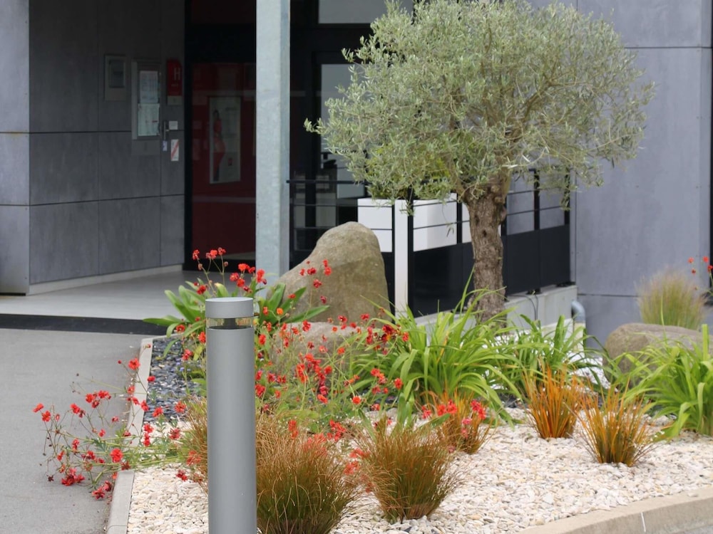 Ibis Guingamp - Coeur De Bretagne 13/63