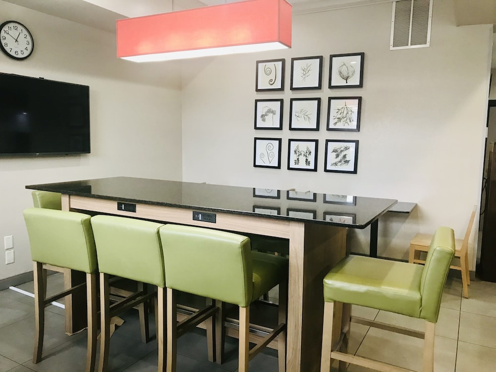 Country Inn Suites By Radisson Warner Robins Ga 54/55